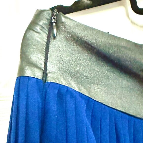 Royal Blue Pleated Elasticated Waist Midi Skirt - Picture 3 of 8